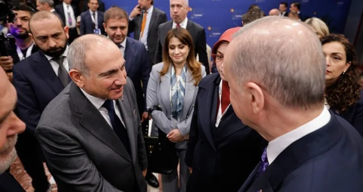 Ովքեր են Նիկпլ Փաշինյանի հետ գնшցել Թուրքիա