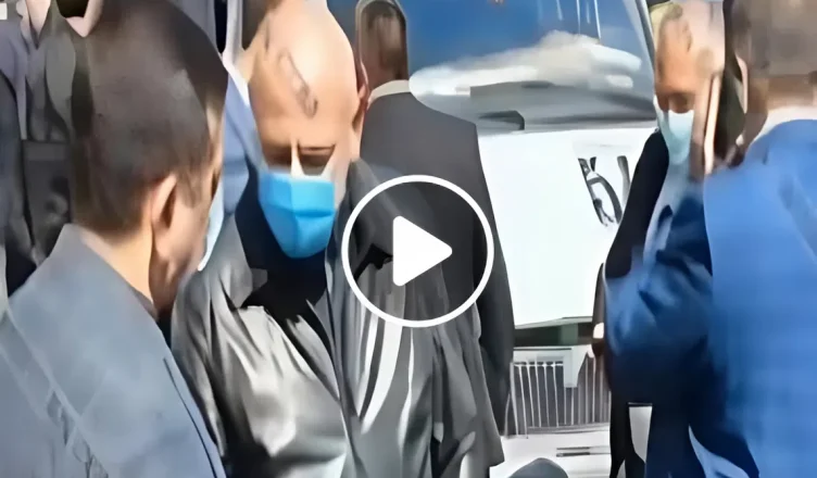Պաշտոնյաները ստացան դանակահարված վերքեր Երեւանում
